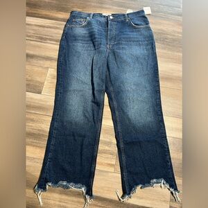 NWT We The Free/Free People Maggie Mid Rise Straight Leg- 32‎